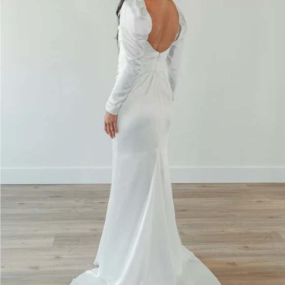 Willowby Winona by Watters - Picture 2 of 7